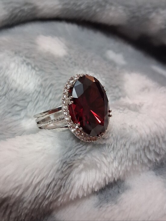 Fashion Jewelry Jewelry - Silver Adjustable Ring with Deep Red Oval Stone
